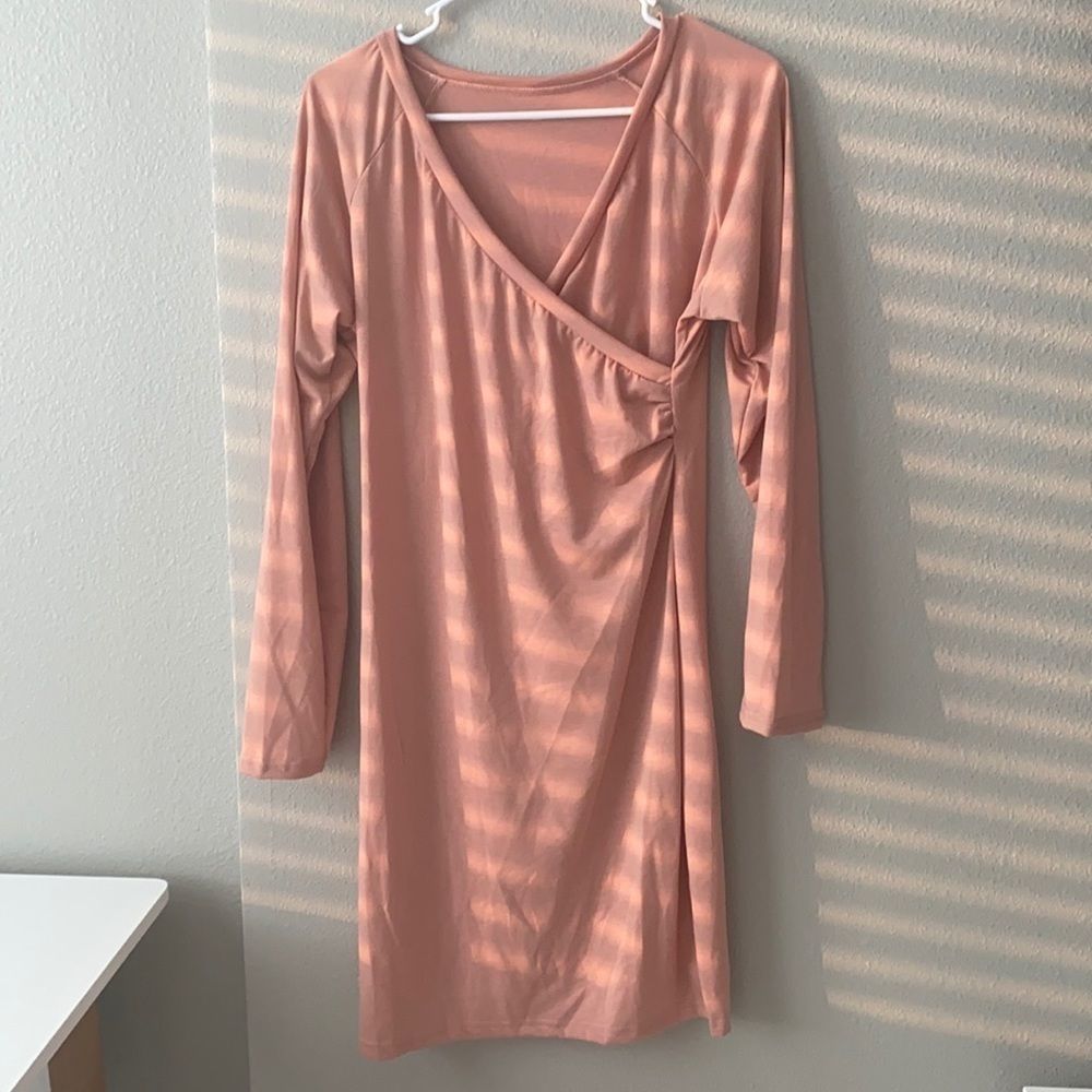 Long sleeve wrap dress nude
